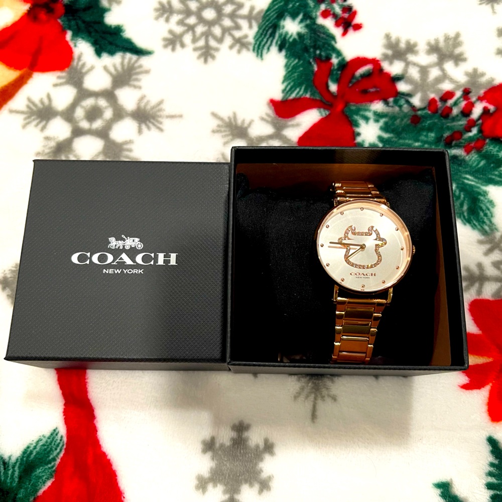 NWT COACH WOMEN WATCH